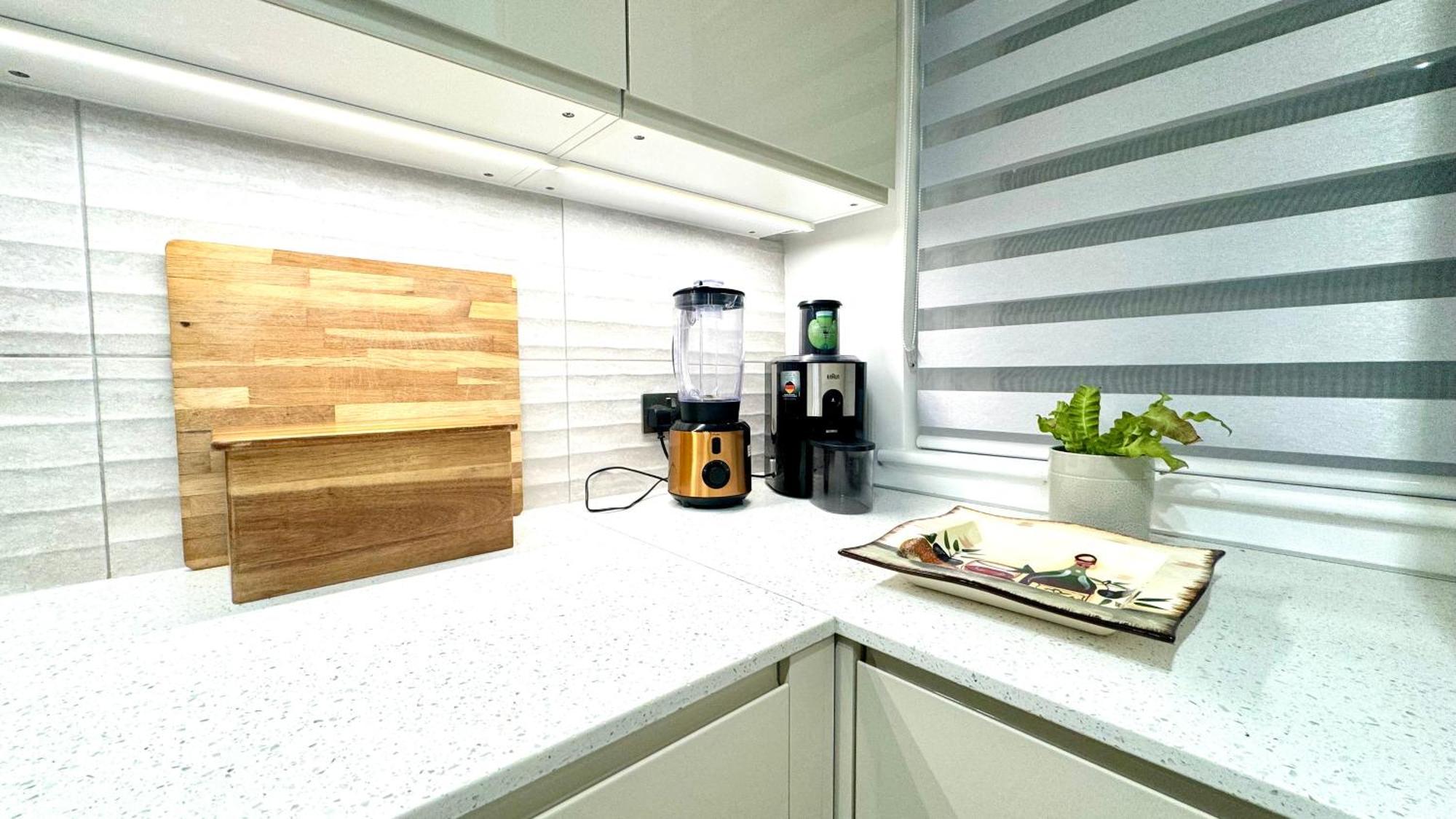 2 Bedroom Apartment In Central London South Kensington By Wild Londra Exterior foto